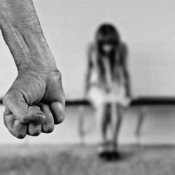 Je veux aider : Un service de messagerie instantanée qui offre son aide aux femmes victimes de viole